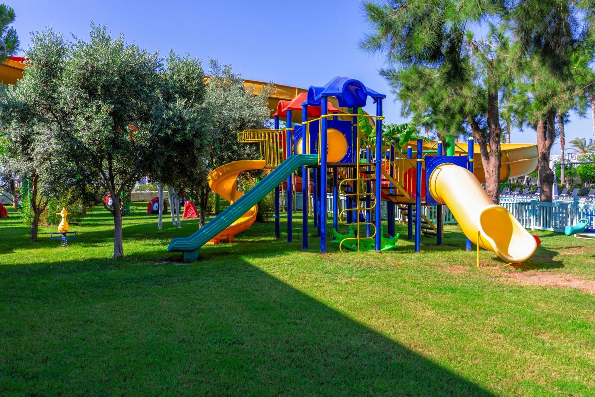 Crystal Centro Resort - Ultimate All Inclusive Antalya Exterior foto